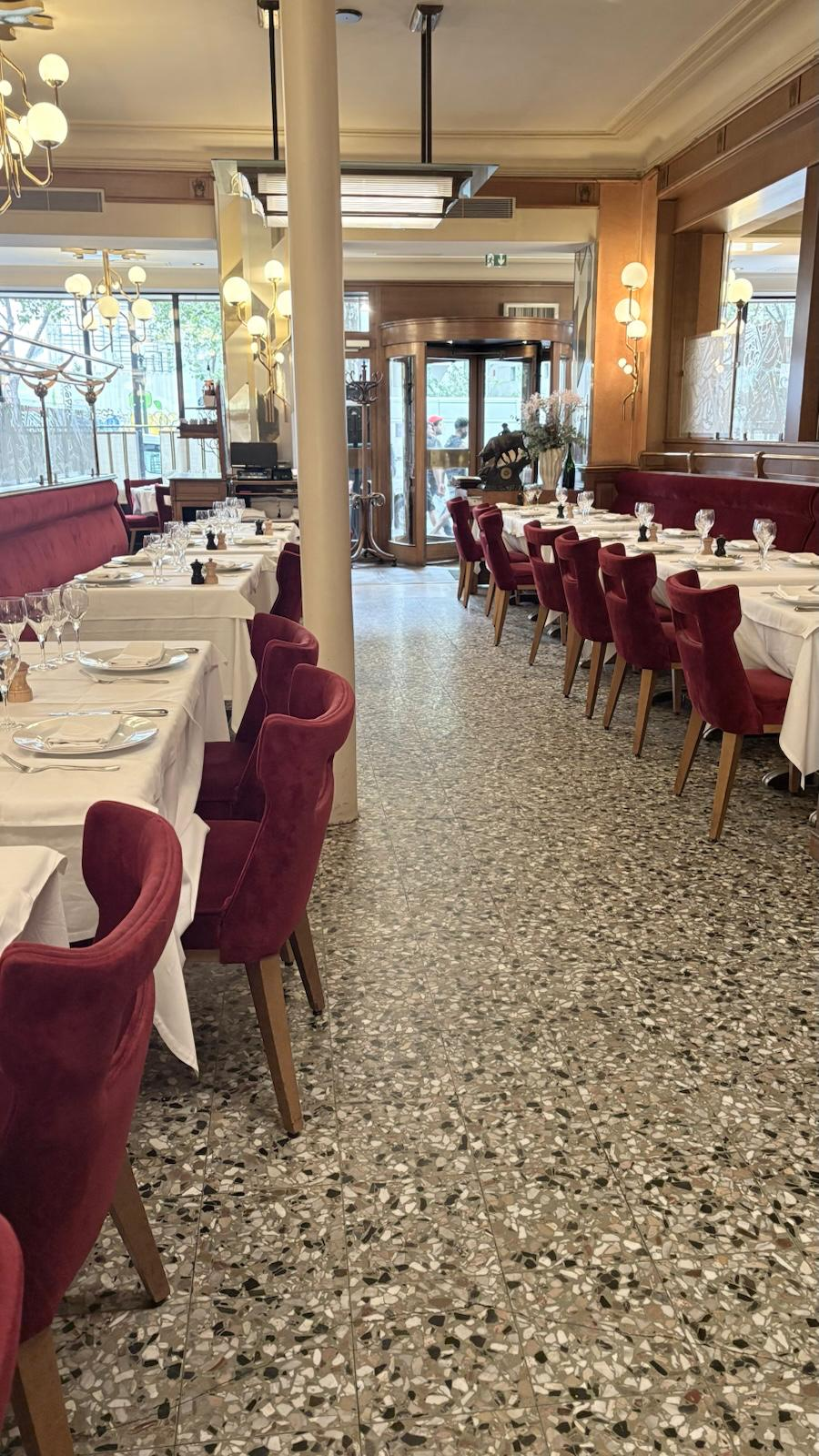 Urban Luxe Circle — ambiance du lieu 1